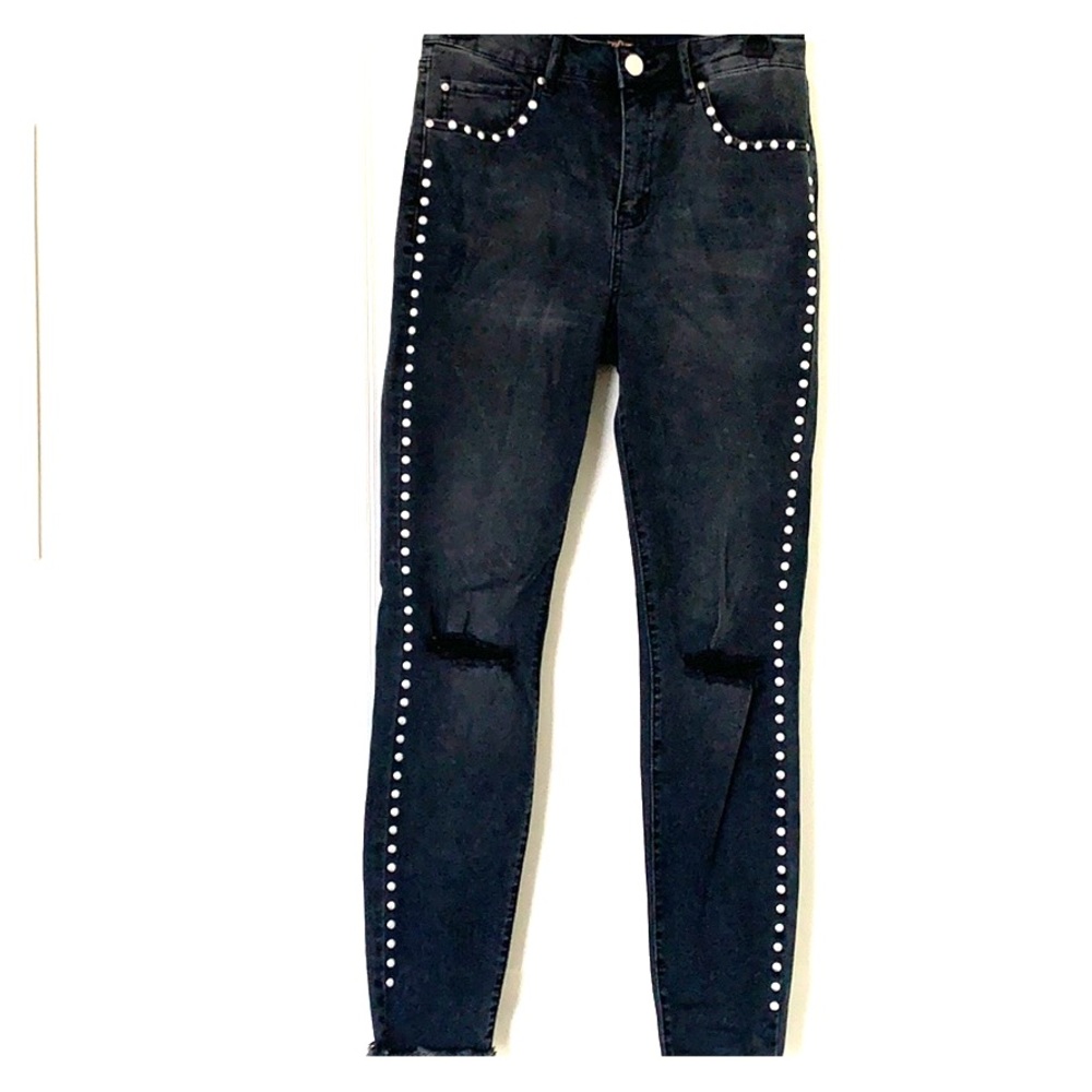 Black studded ankle crop jeggings